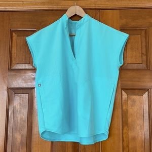 FIGS Aqua Rafaela Oversized Scrub top XXS